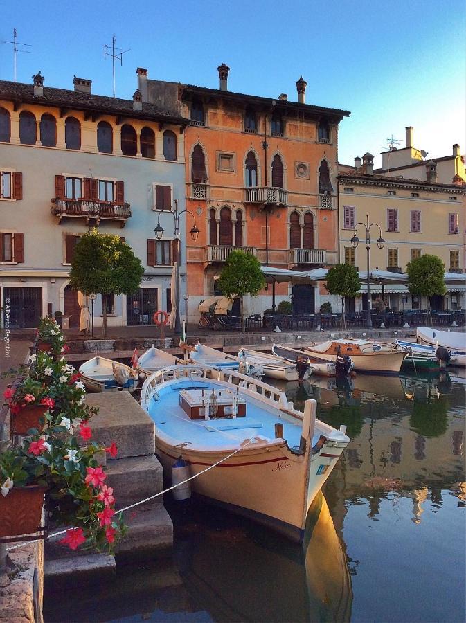 Hotel Piroscafo Desenzano del Garda Bagian luar foto