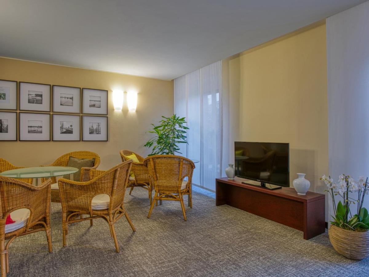 Hotel Piroscafo Desenzano del Garda Bagian luar foto
