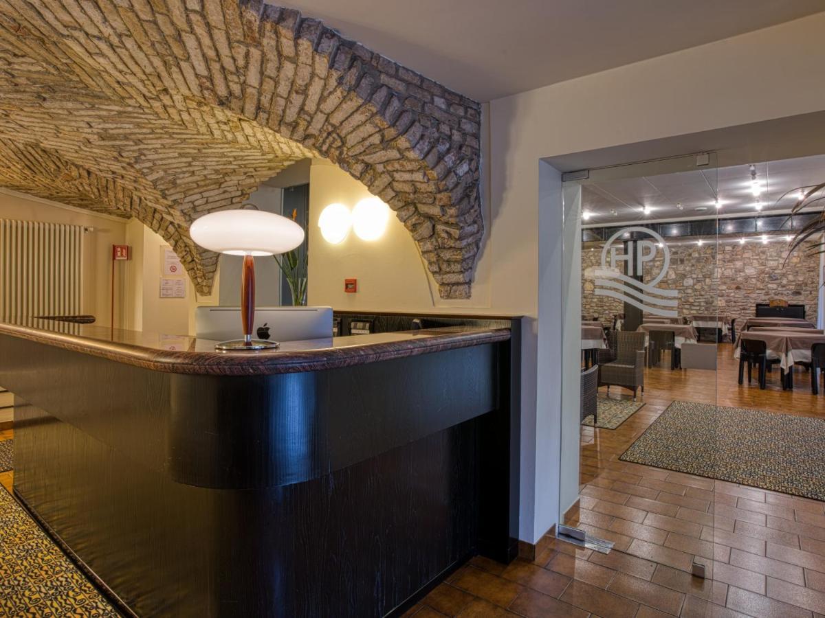 Hotel Piroscafo Desenzano del Garda Bagian luar foto