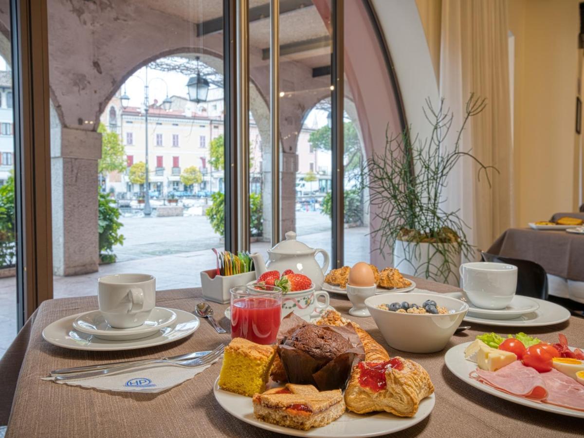 Hotel Piroscafo Desenzano del Garda Bagian luar foto