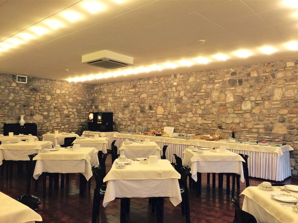 Hotel Piroscafo Desenzano del Garda Bagian luar foto